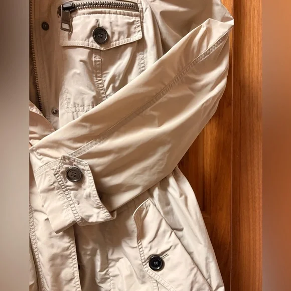 Burberry Light Tan Utility Jacket - Picture 2 of 5